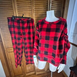 Joyspun Cozy Red and Black Plaid Women's Pajama Set-Like new!